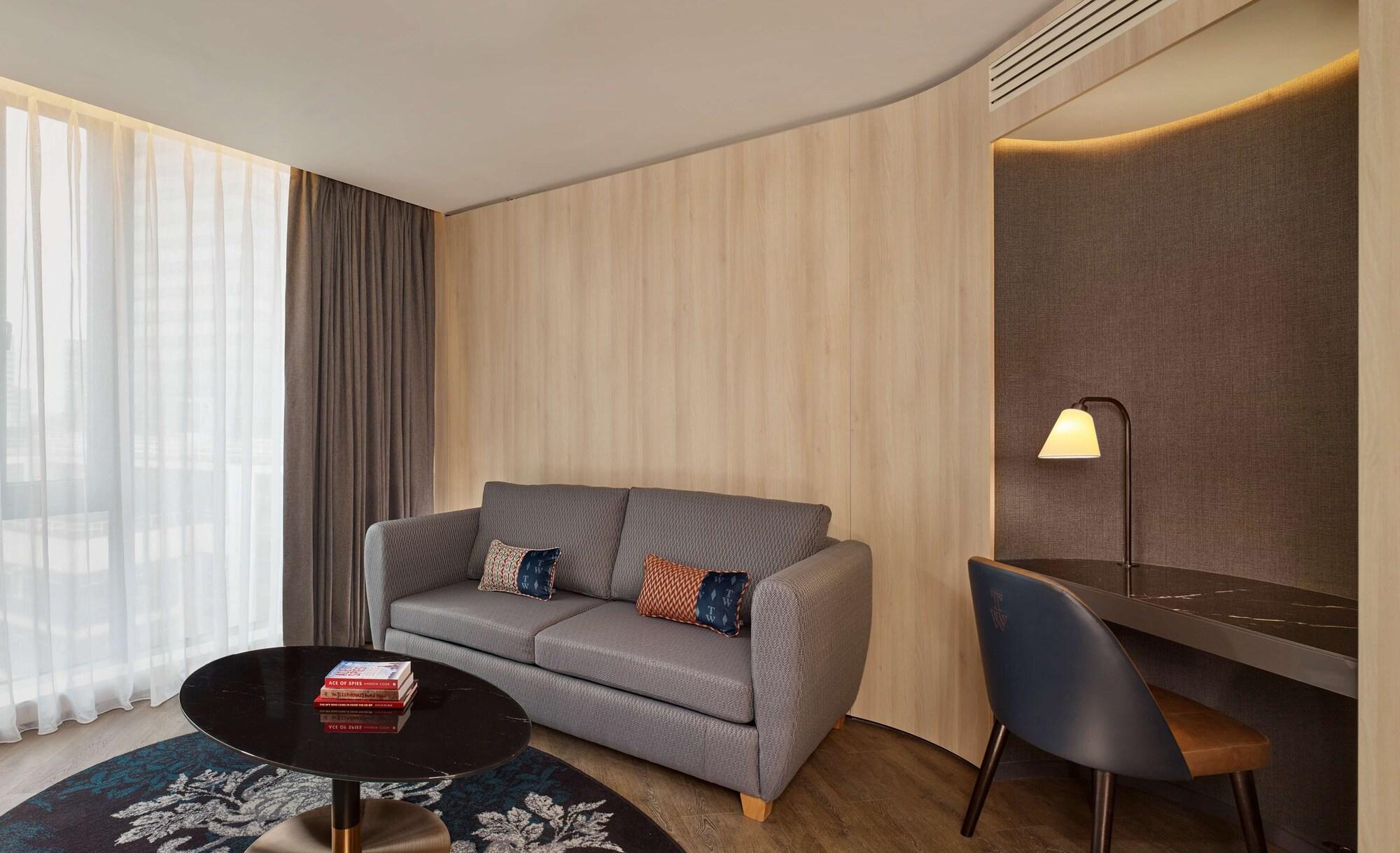 The Westminster London, Curio Collection By Hilton Отель Лондон