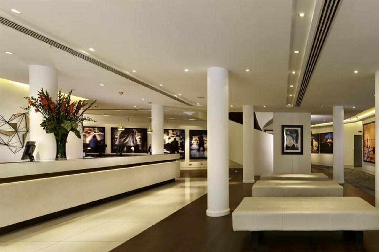 Отель The Westminster London, Curio Collection By Hilton